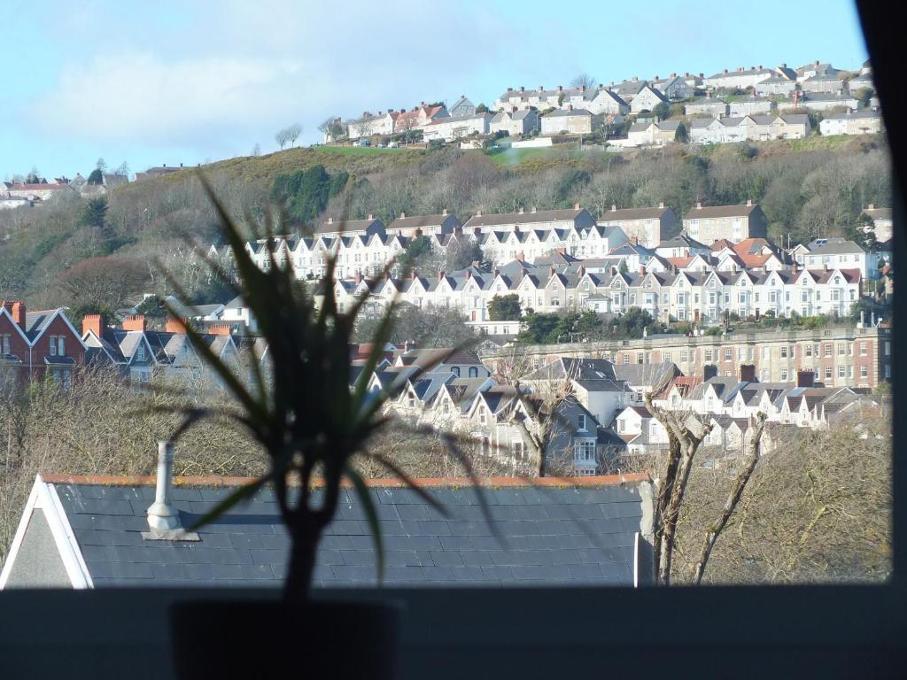 Leonardos Guest House Swansea Camera foto