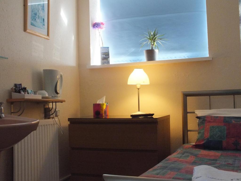 Leonardos Guest House Swansea Camera foto