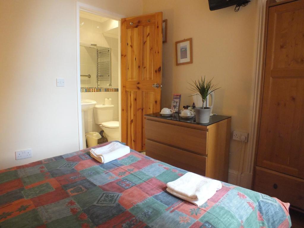 Leonardos Guest House Swansea Camera foto