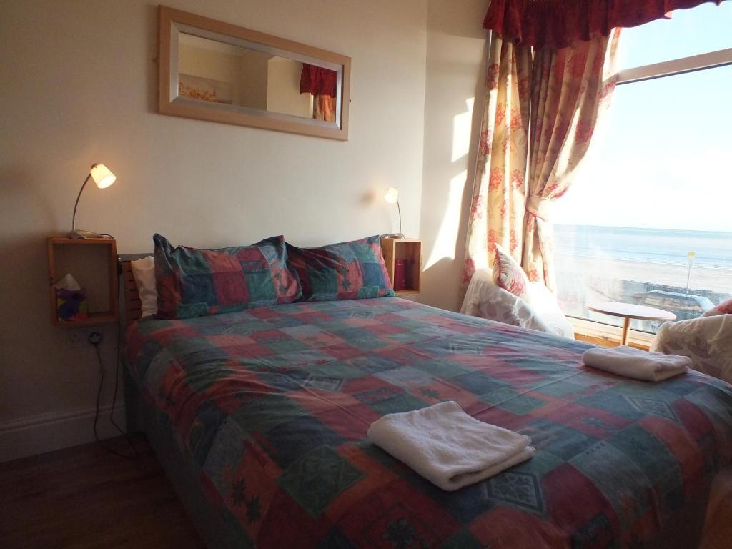 Leonardos Guest House Swansea Camera foto